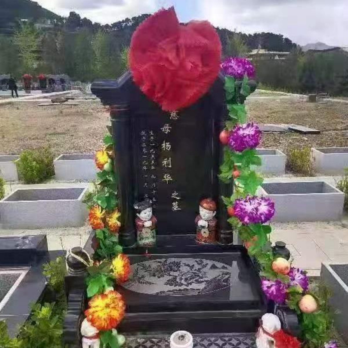 万佛园公墓